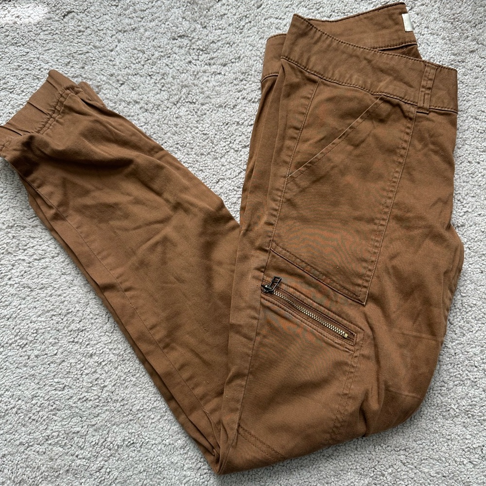 Jolt Tan Cargo Pants
Junior size